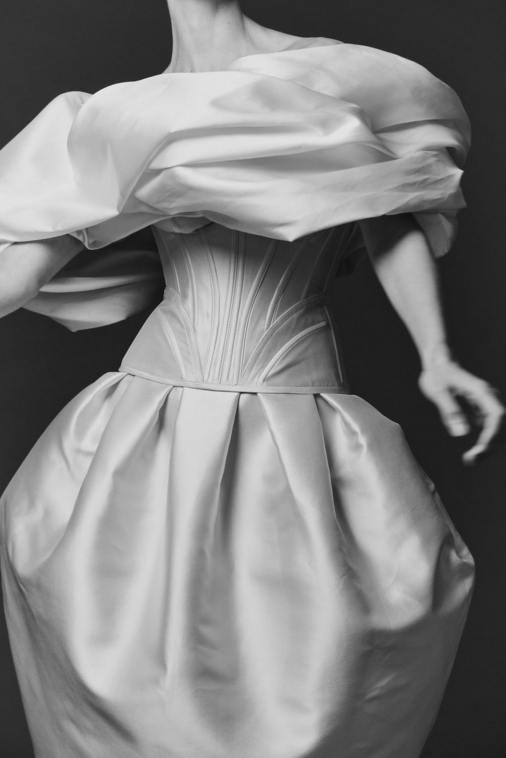 WOMANZE archive, Object 005: Sculpted corset